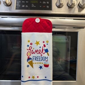 Sweet Freedom Kitchen Towel Set - Red and White